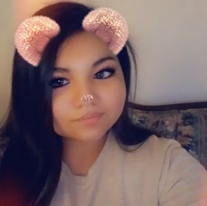 Meet your Posher, Jaquelyn